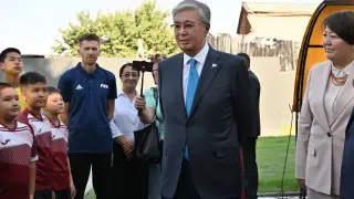 Tokayev visits school in Bishkek named after his father