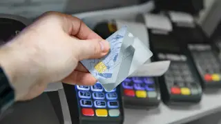 Russians summoned by police over Kazakh bank cards