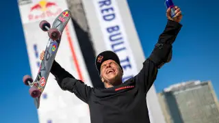 50-year-old daredevil breaks two Guinness World Records