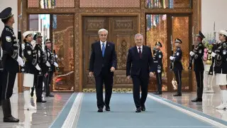 Tokayev and Mirziyoyev discuss development of partnership and alliance