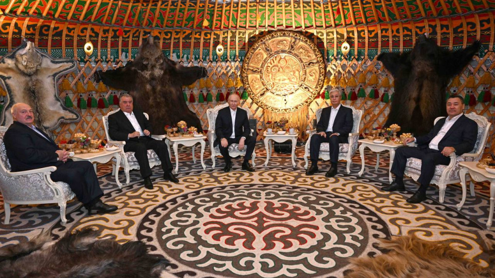 Tokayev in Bishkek: under the shanyrak - one day before the big talks