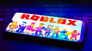 Deputy warns about threats to children on Roblox