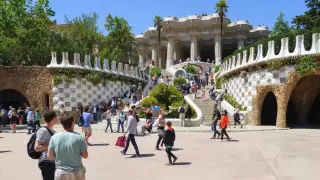 Top 10 travel scams to watch for in 2026, experts warn