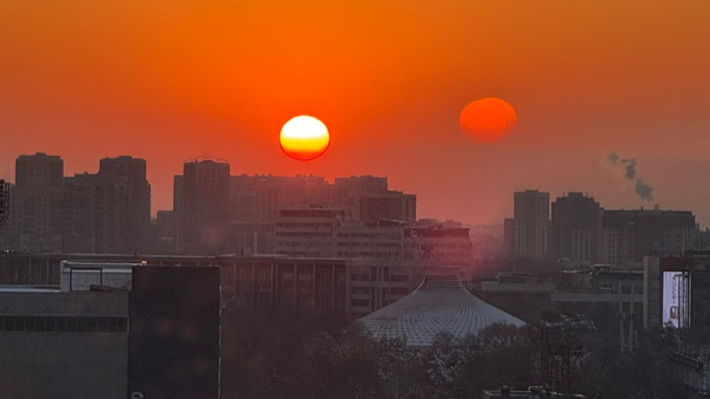 Two suns side by side: Almaty residents captured a rare sky phenomenon