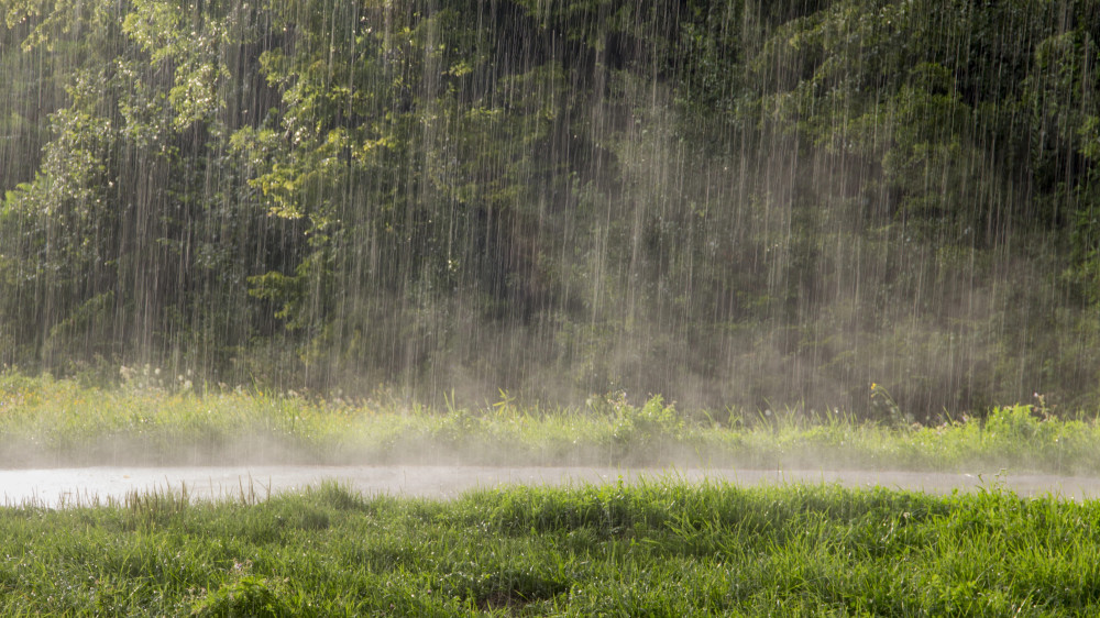 Kazakhstan braces for unsettled weather with rain, thunderstorms, and dust storms