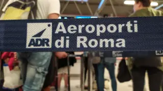 Queues of up to six hours - airports warned of problems due to new EU rules