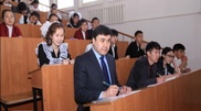 БҚО әкімінің орынбасары оқушылармен бірге ҰБТ тапсырды