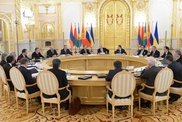 Жоғары Еуразиялық экономикалық кеңестің отырысы басталды