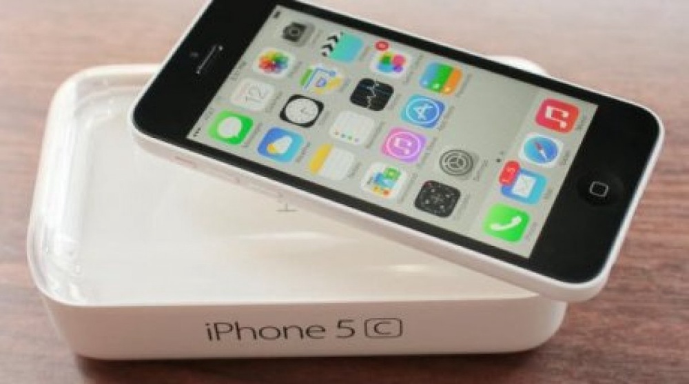Америкалық қыздың қалтасында iPhone 5С жанып кетті