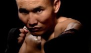 Қанат Ислам кіші Мейвезердің менеджерімен келісімшарт жасасты