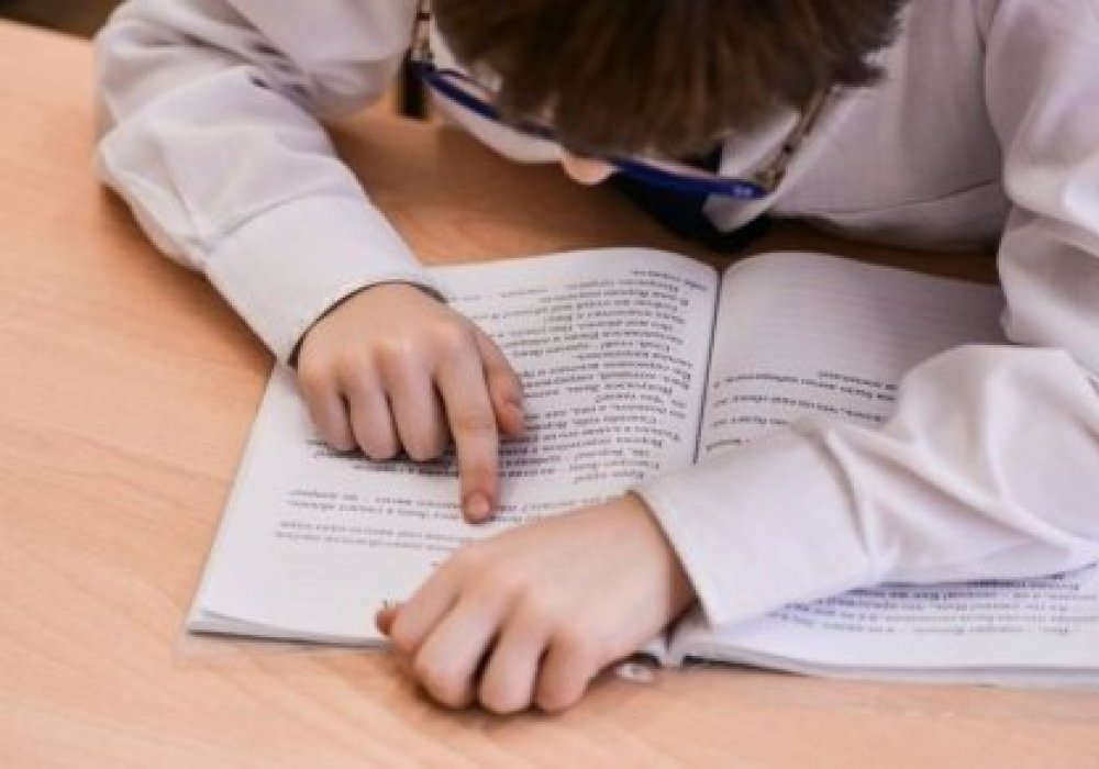 Ғалымдар таңғы астың балалардың оқу үлгеріміне қалай әсер ететінін анықтады