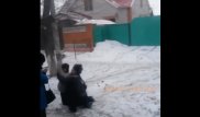 Ақтөбеде автобус жүргізушілерінің төбелесі видеоға түсірілді