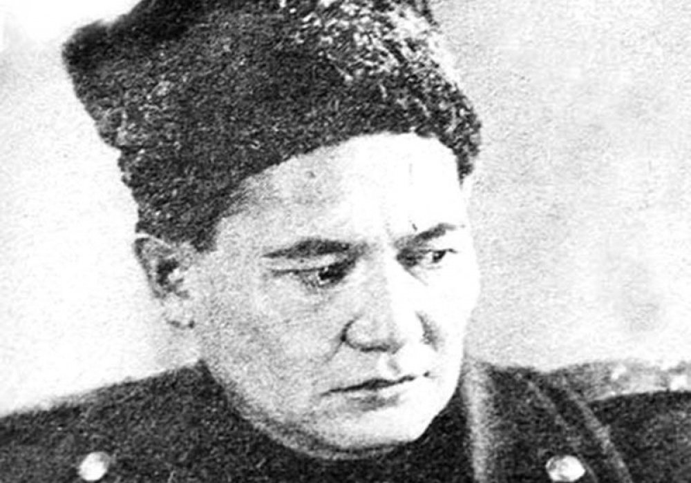 Бүгін Бауыржан Момышұлының туғанына 105 жыл толды