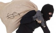 Қарағандыда бетперде кигендер мейрамханадан 46 миллион теңгені ұрлап әкетті