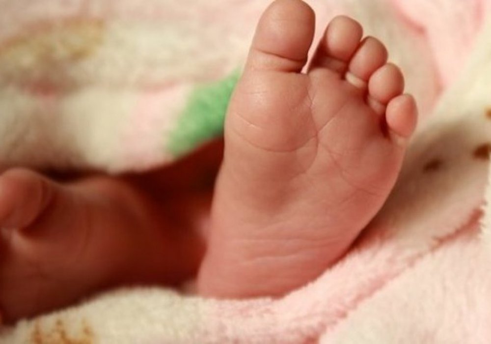 Жамбыл облысында сәбиді көліктен лақтырып жіберген әйел өз әрекетін түсіндірді