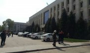 Алматыда аудандық әкімдіктің ғимаратынан адамдар эвакуацияланды