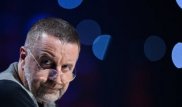 Ресейде Пугачеваның туған күнінде белгілі актер журналистерге шабуыл жасады