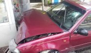 Алматыда автомобиль гүл сататын дүкенді соқты
