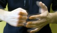 Ақтауда көлігін мінуге бермеген әйелді танысы ұрып-соғып кеткен