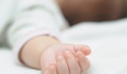 Оралда мас әйел бес айлық баласын көпір астында қалдырып кеткен