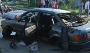 Алматыда Audi автокөлігі үлкен жылдамдықта жол жиегіне шығып кетті
