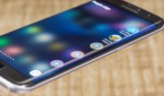 Samsung дисплейі тегіс смартфондарды шығарудан бас тартады