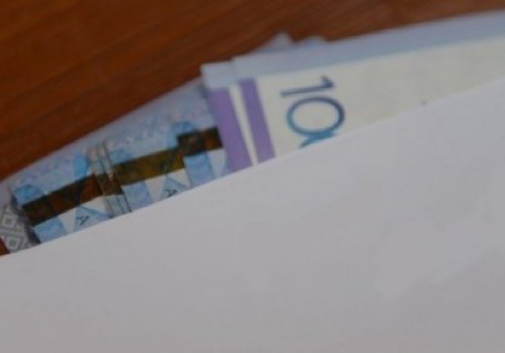 Алматы облысында ауыл әкімі жер бергені үшін пара алды деген күдікпен ұсталды