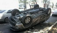 Алматыда жол талғамайтын көлік соққыдан аударылып қалды