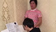 Қайрат Нұртас даусын қалай жаттықтыратынын көрсетті
