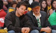 Америкалық актер селфи жасаудан әлемдік рекорд орнатты