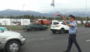 Айыппұлы бар жүргізушілер Алматыдан шығарылмайды