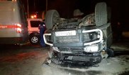 Алматыда Toyota Camry автомобилі жол талғамайтын көлікті аударып тастады