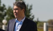 Әсет Исекешевтің айлығы Бауыржан Байбектің жалақысынан жоғары