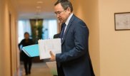 Министр Мырзахметов: Пара үшін ұсталған Хасенов өз қызметінен босатылған жоқ
