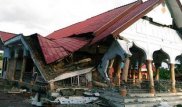 Суматра маңында болған жер сілкінісінен қаза тапқандардың саны 92-ге жеткен - әскерилер