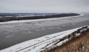 Өскеменде әскери қызметші көпірден Ертіс өзеніне секіріп кеткен қызды құтқарып алды