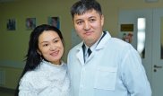 Министр Дүйсенова Астанада дүниеге келген төртемнің ата-анасын құттықтады
