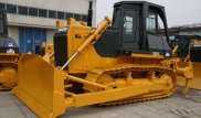 Ақтөбелік кәсіпкер қала ортасындағы өзі салған шағын хайуанаттар бағын сүріп тастады