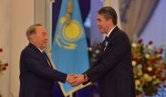 Мұхамедиұлы, Дүйсенова және Исекешевке награда табысталды
