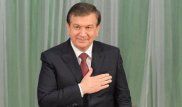 Шавкат Мирзиеев ант беріп, Өзбекстан президенті қызметіне кірісті