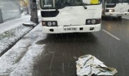 Алматыда автобус асқан жылдамдықпен жаяу жүргіншіні қағып, мерт қылды