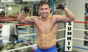 "Міне неліктен GGG-дің иегі соққыларға шыдап береді", Головкин иегіне жасайтын жаттығуын көрсетті