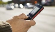 Қарағандыда телефонына қарап тұрған жасөспірімді автобус қағып кетті