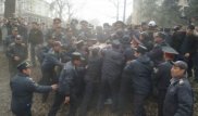 Қырғызстанда МҰҚК алдында митинг өтті