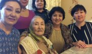 100 жастағы актриса Айша Абдуллина ұзақ өмір сүруінің құпиясын айтты