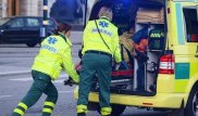 Швецияда 50 оқушыны алып келе жатқан автобус аударылды