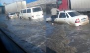 Қостанайда әуежайға барар жолды су алып қалды