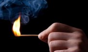 Семей тұрғыны көлігінің салонында өзін-өзі өртеп жіберді