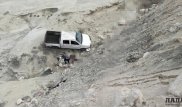 Маңғыстауда жол талғамайтын көлік құзға құлап кетті: Бір адам қаза тапты
