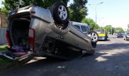 Алматыда жол талғамайтын көлік аударылып кетті